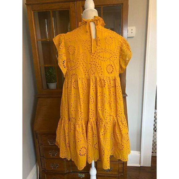 En Saison Eyelet Lace Ruffled Casual Dress - Picture 3 of 7